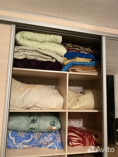 Продам одеяло х/б; синтепоновое б/у центр