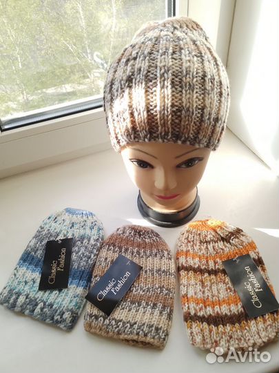 Шапки новые вязаные много
