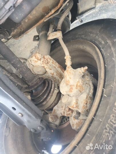 Суппорт передний левый правый Форд Фиеста 1998 1.3