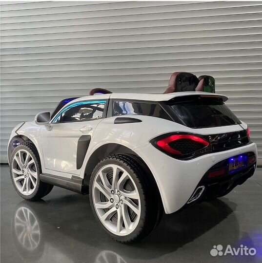 Детский электромобиль новый