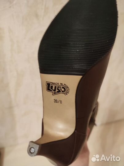 Сапоги женские демисезонные новые 39