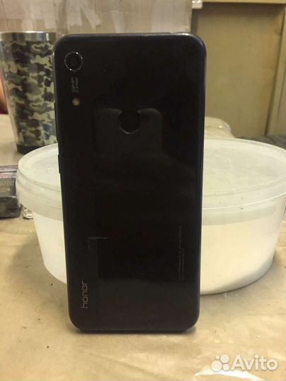 Honor 8a