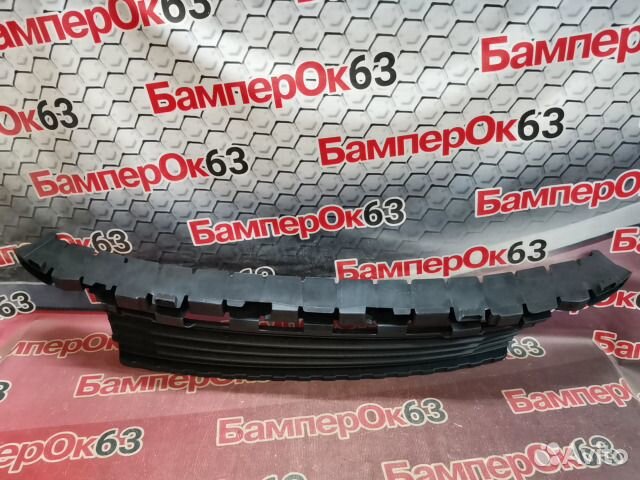 Решетка бампера передний Renault Fluence