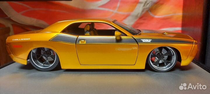 Dodge-Challenger-Concept-18-Maisto