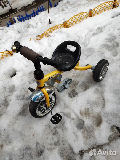Детский трехколесный велосипед бу
