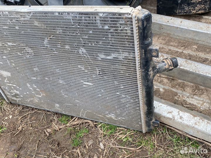 Радиатор охлпждения Volkswagen Audi