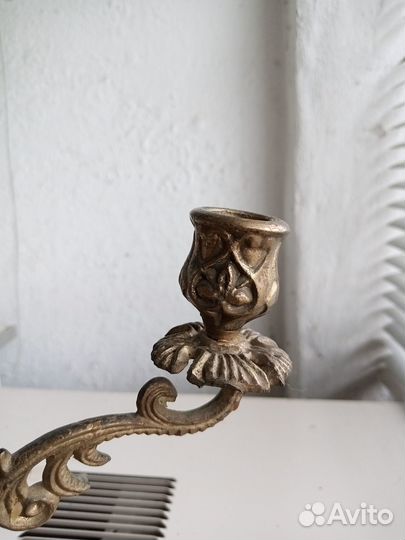 Старинный бронзовый подсвечник
