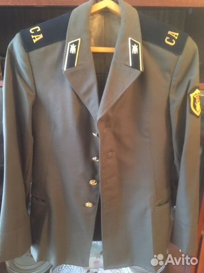 Китель, погоны