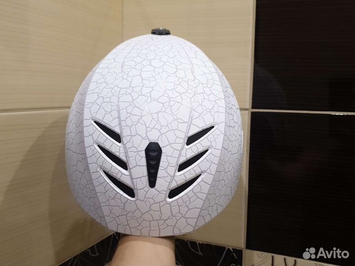 Шлем горнолыжный