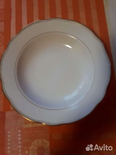 Тарелка из сервиза Kahla Konltz - немецкий фарфор