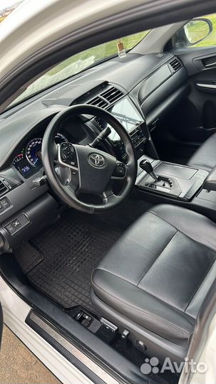 Toyota Camry 2.5 AT, 2012, 330 000 км