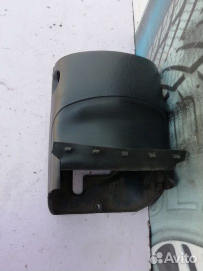 Кожуx подрулeвой колонки Форд фокус 1