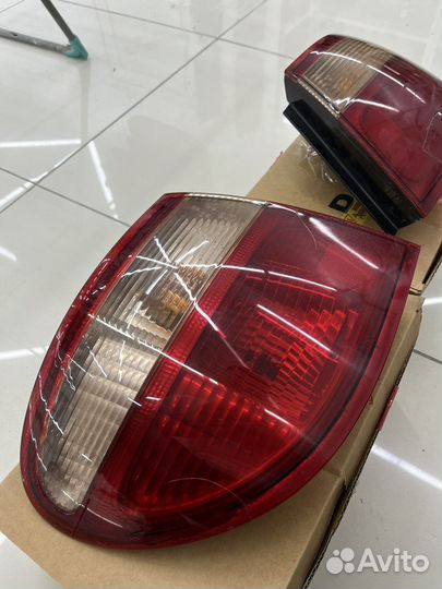 Задние фонари Nissan almera n16