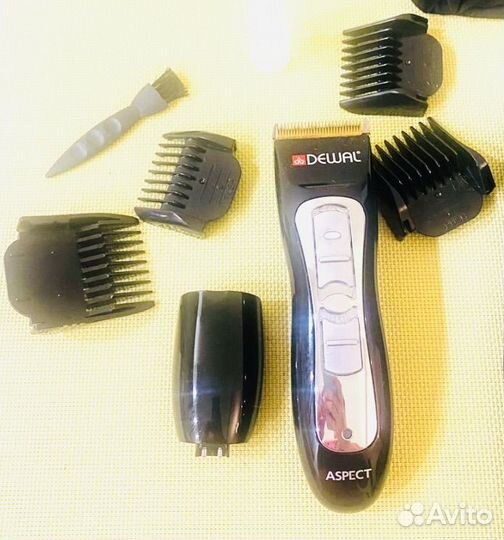 Машинки для стрижки dewal и два фартука