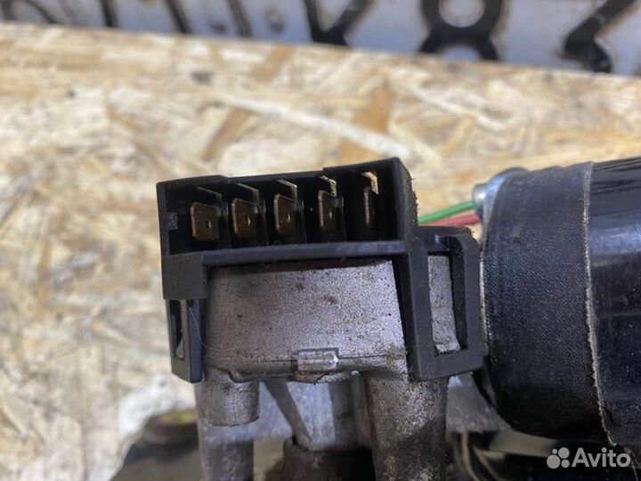 Моторчик дворников Volvo S40 седан 2.0 2004