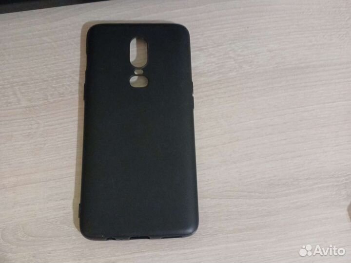 Чехол на one plus 6