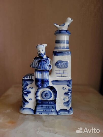 Статуэтки- штофы Гжель