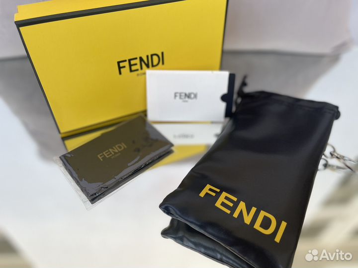 Чехол для очков Fendi