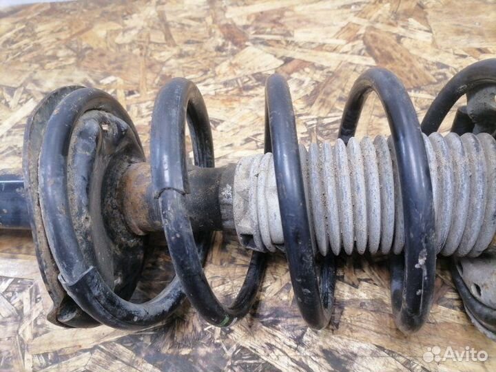 Стойка подвески передняя левая Peugeot 206 2A/C