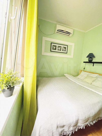 Комната 18 м², 1/4 эт.