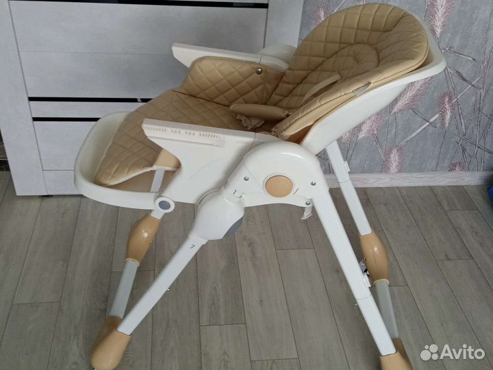 Столик для кормления ребенка