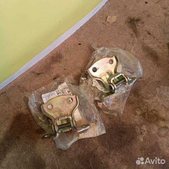 Петли дверные Chevrolet Lacetti