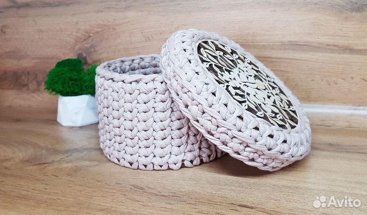 Вязаные корзинки ручной работы