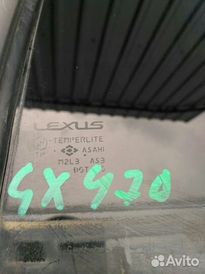 Форточка задней правой двери Lexus GX 470