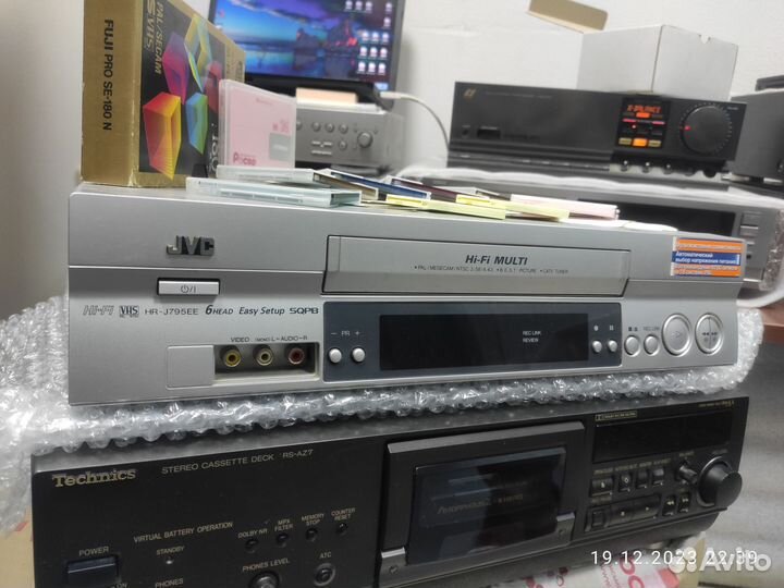 Видеомагнитофон Hi Fi Stereo Panasonic NV F 125