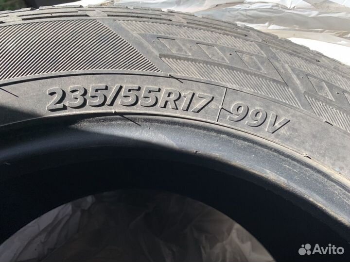 Hankook Dynapro HP RA23 235/55 R17