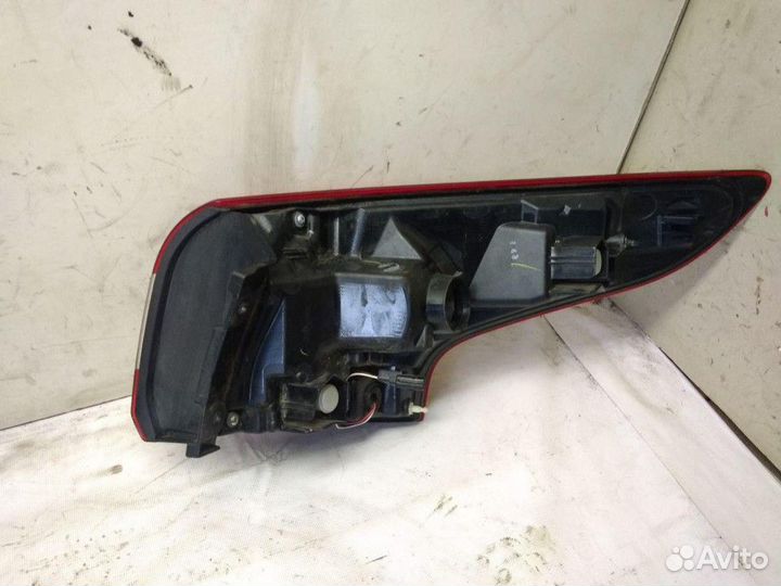 Фонарь задний наружный левый Nissan Qashqai