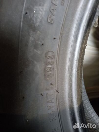 Kumho WinterCraft Ice WI31 215/65 R16 98T