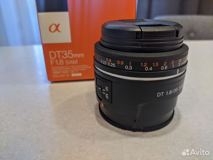 Объектив Sony DT 35mm f/1.8 SAM (SAL35F18)