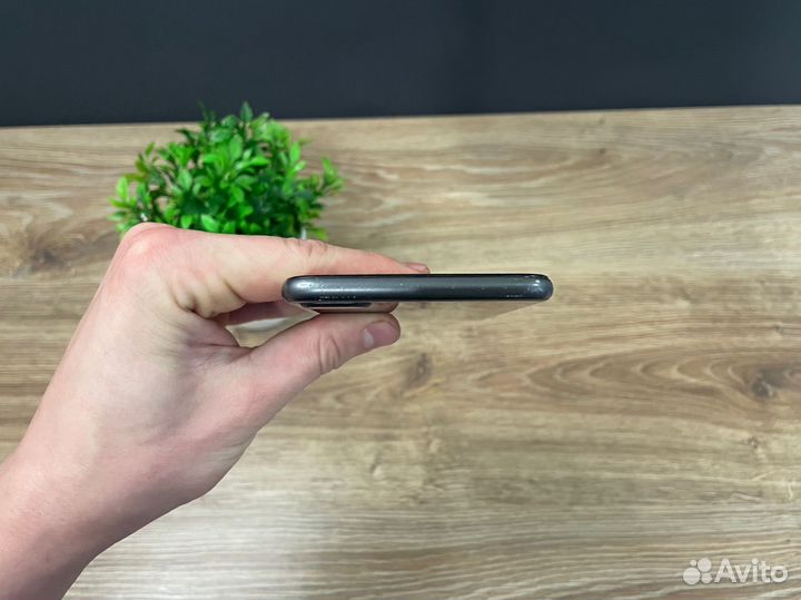 iPhone 8 Plus, 64 ГБ