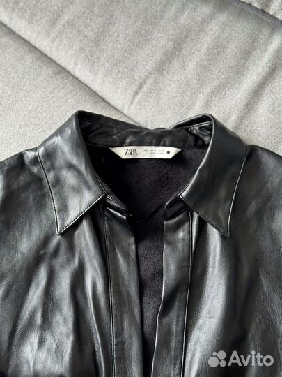 Рубашка из экокожи zara M