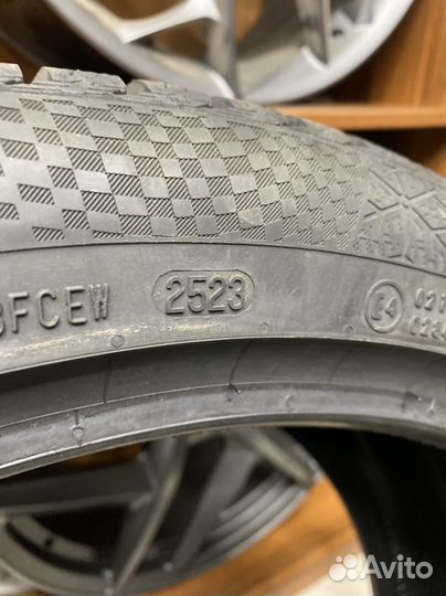 Continental ContiWinterContact TS 860S 275/40 R22 107V