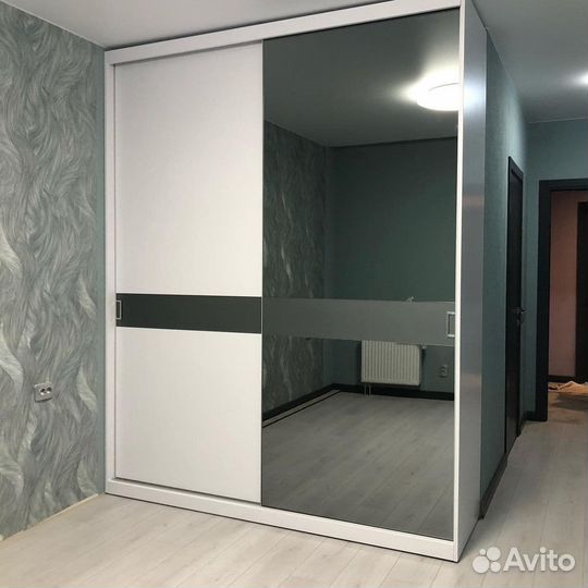 Шкаф в прихожую