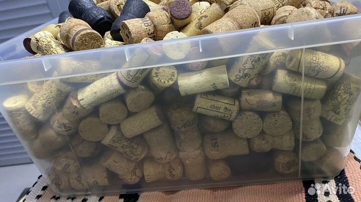 Пробки от шампанского 350 штук