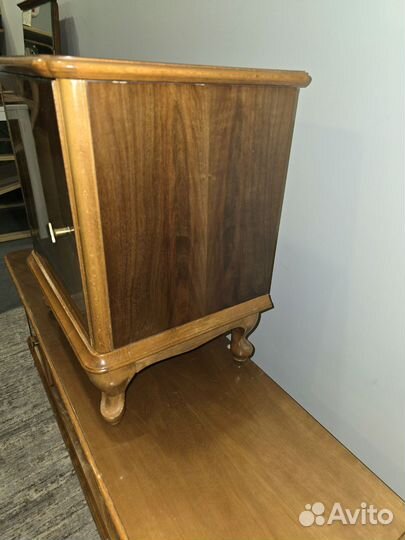 Трюмо с зеркалом, тумба, Болгария