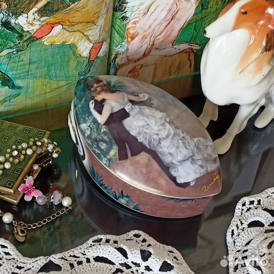 Шкатулка Goebel Германия, чайник большой СССР