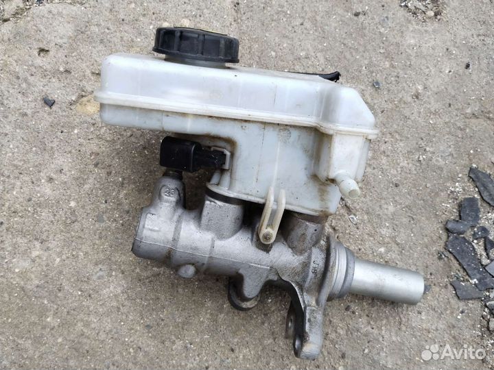 Главный торм. цилиндр Skoda Octavia A7-5Q1611301