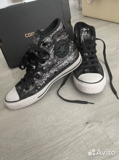 Converse nere store limited edition