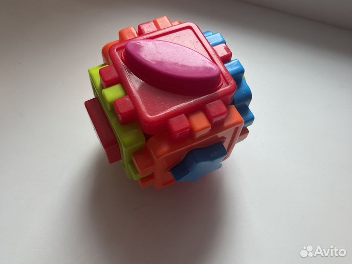 Развивающие игрушки для малышей пакетом