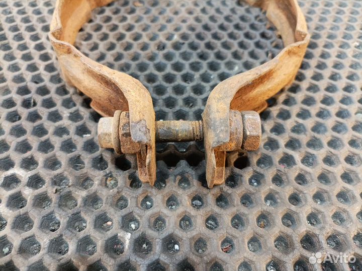 Хомут глушителя