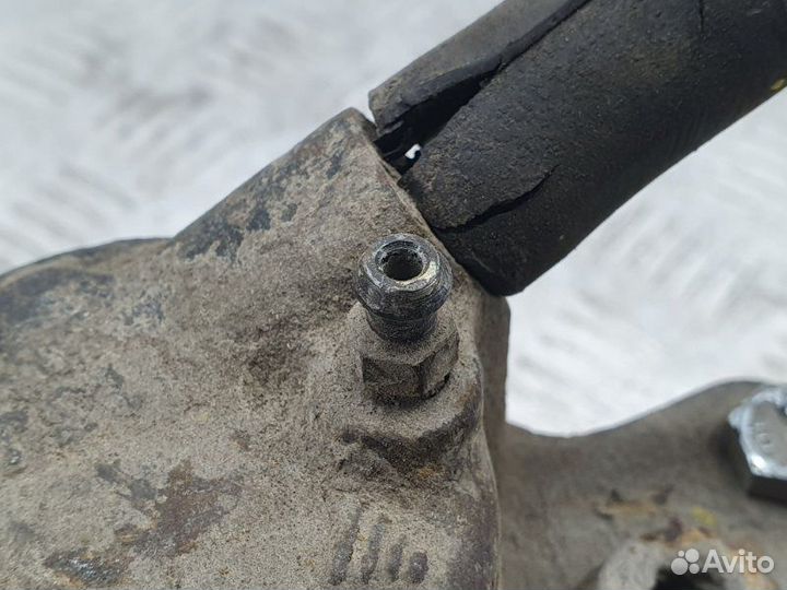 Суппорт передний левый Renault Symbol 1.4 K4JB713