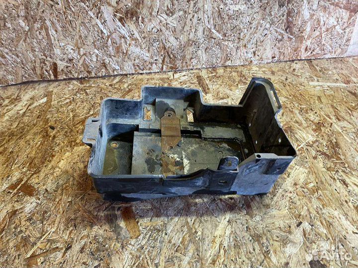 Площадка акб Ford Focus 1