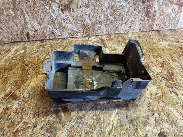 Площадка акб Ford Focus 1