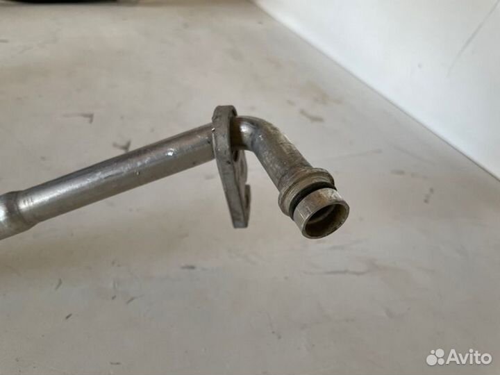 Трубка кондиционера толстая Toyota Camry V50/V55