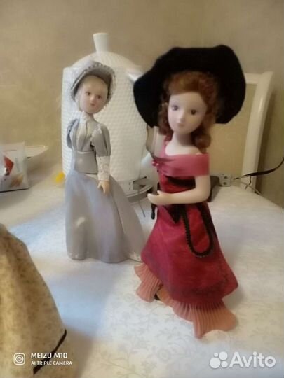 Кукла фарфоровая коллекционная