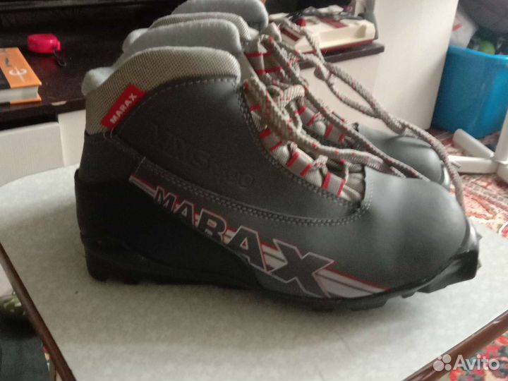 Лыжные ботинки